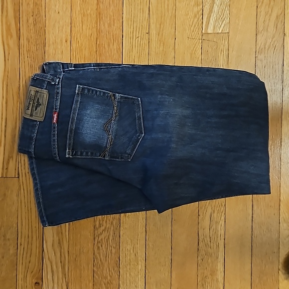 Wrangler Relaxed Boot Flex Jeans - Picture 2 of 12